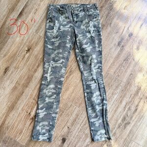 Women's Camouflage Straight Leg Jeans